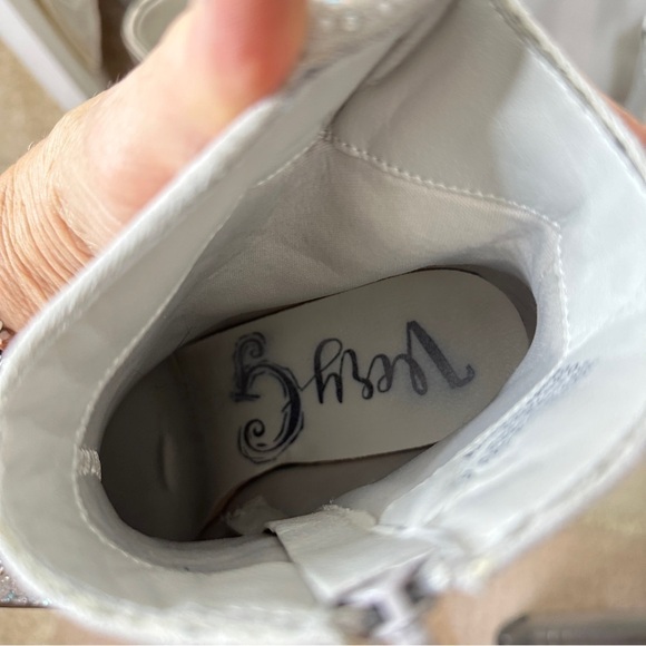 Very G Western Kady Pearl Bling Rhinestone Booties Cowboy Boots - Size 9.5 - Picture 11 of 14